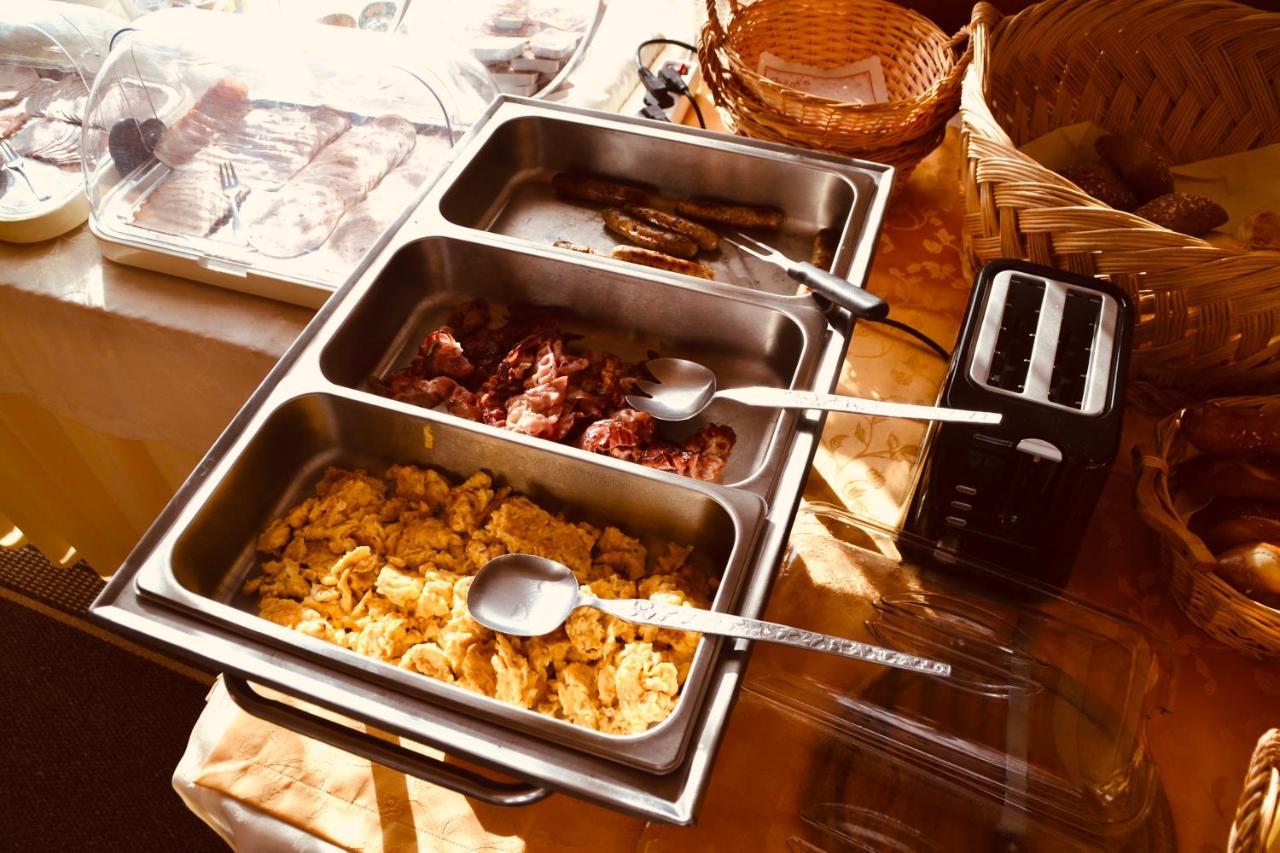 Hotel Charlott 아이젠바흐 외부 사진
